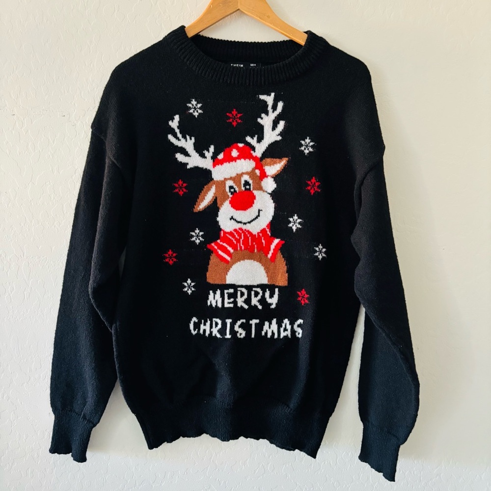 Black Christmas Reindeer Sweater‎